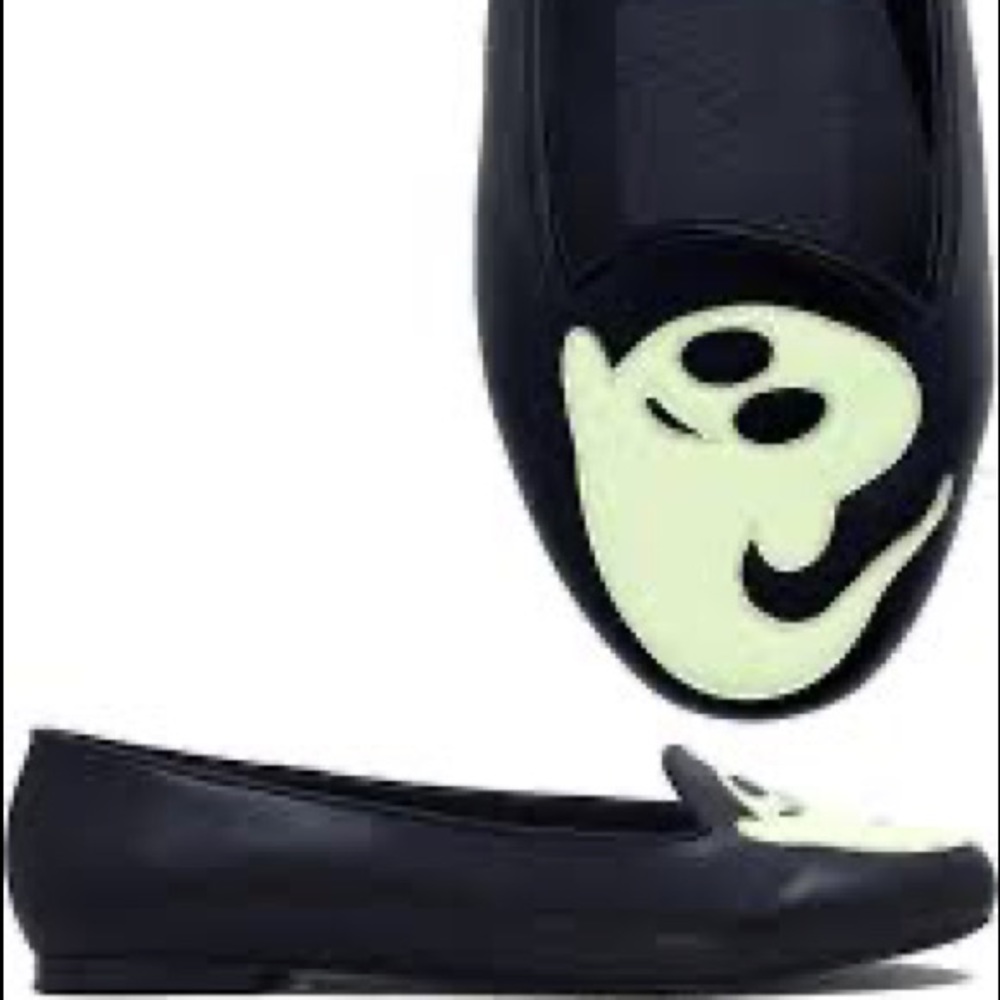 StrangeCvlt GHOST FLAT GLOW IN THE DARK w10